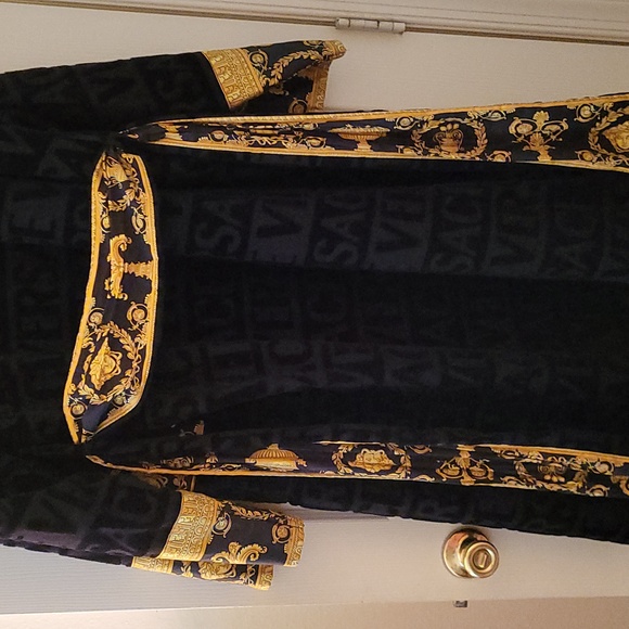 100% ATHENTIC VERSACE ROBE (LIKE NEW) xl Unisex fits a mens m/s  womens med/L - Picture 10 of 14
